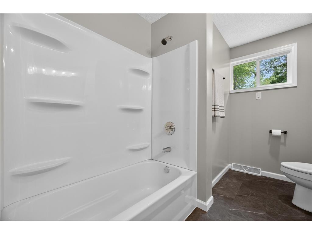 8842 288th Lane NE North Branch Twp MN 55056 7079914 image34