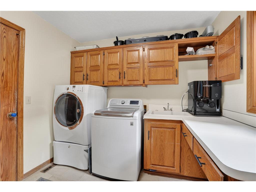8842 Hillswick Trail Brooklyn Park MN 55443 7064940 image13
