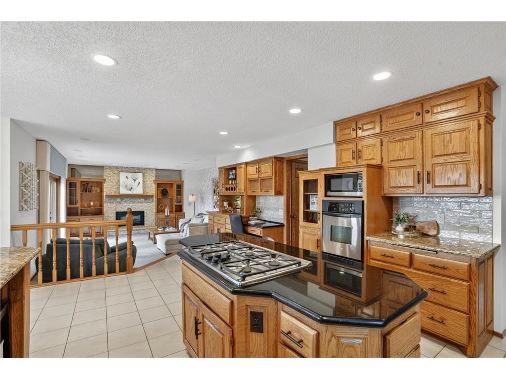 8842 Hillswick Trail Brooklyn Park MN 55443 7064940 image7