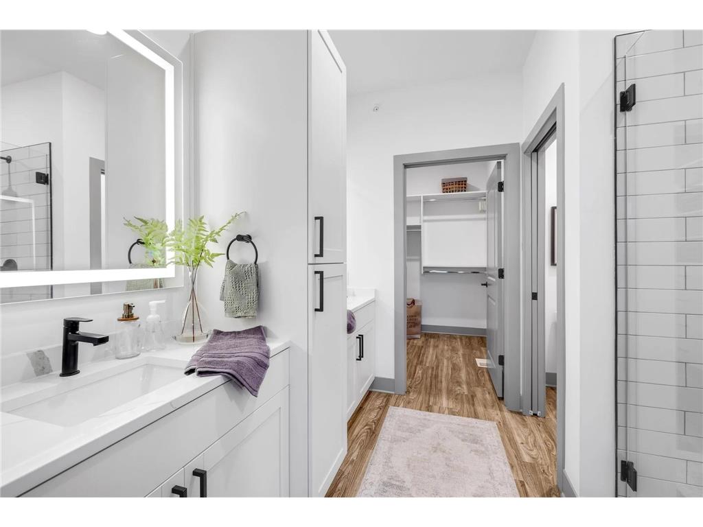 8847 Meridian Way Woodbury MN 55125 6659037 image14