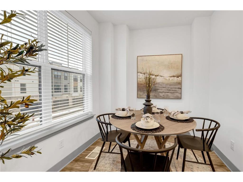 8847 Meridian Way Woodbury MN 55125 6659037 image4