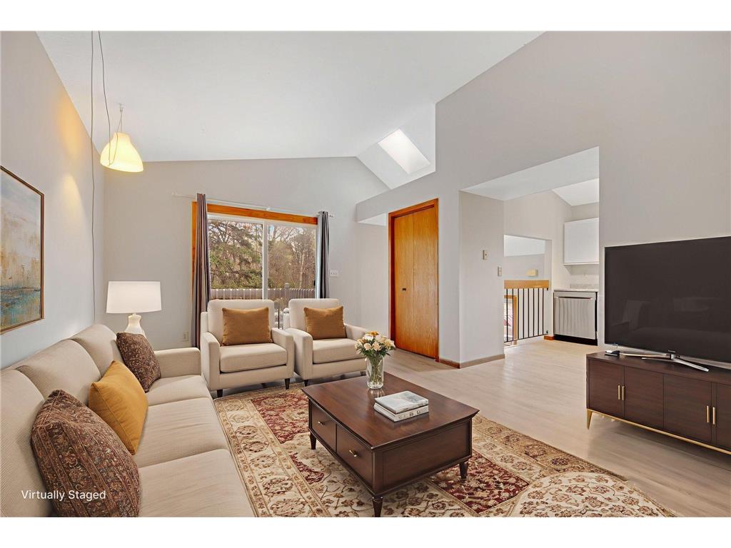 885 70th Avenue N Brooklyn Center MN 55430 6762266 image2