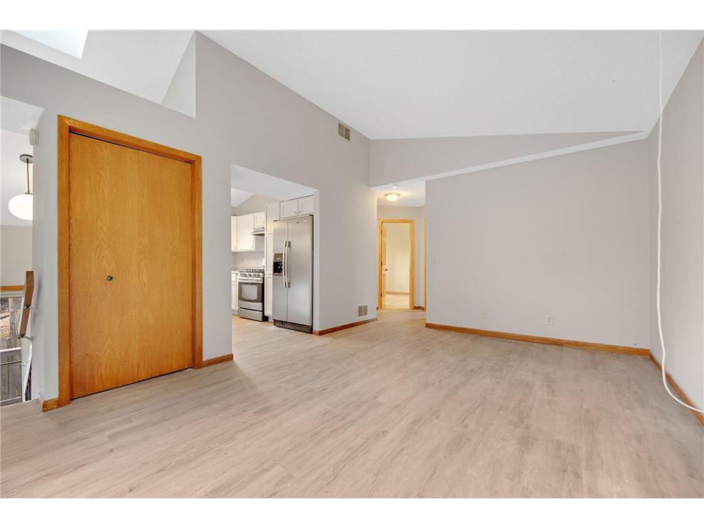 885 70th Avenue N Brooklyn Center MN 55430 6762266 image8