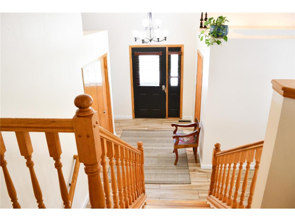 885 Briarwood Drive Worthington MN 56187 7075702 image3