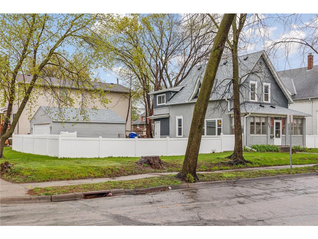 885 Case Avenue E Saint Paul MN 55106 6537123 image1