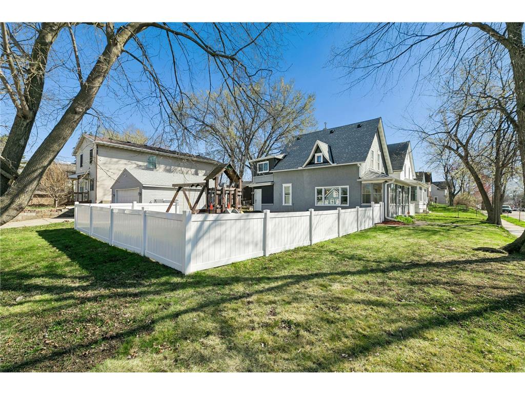 885 Case Avenue Saint Paul MN 55106 7056851 image1