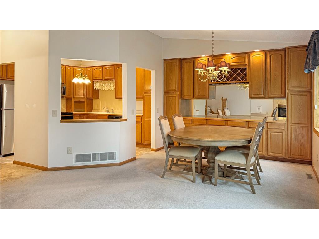 885 Kimberly Lane Chanhassen MN 55317 7060463 image6
