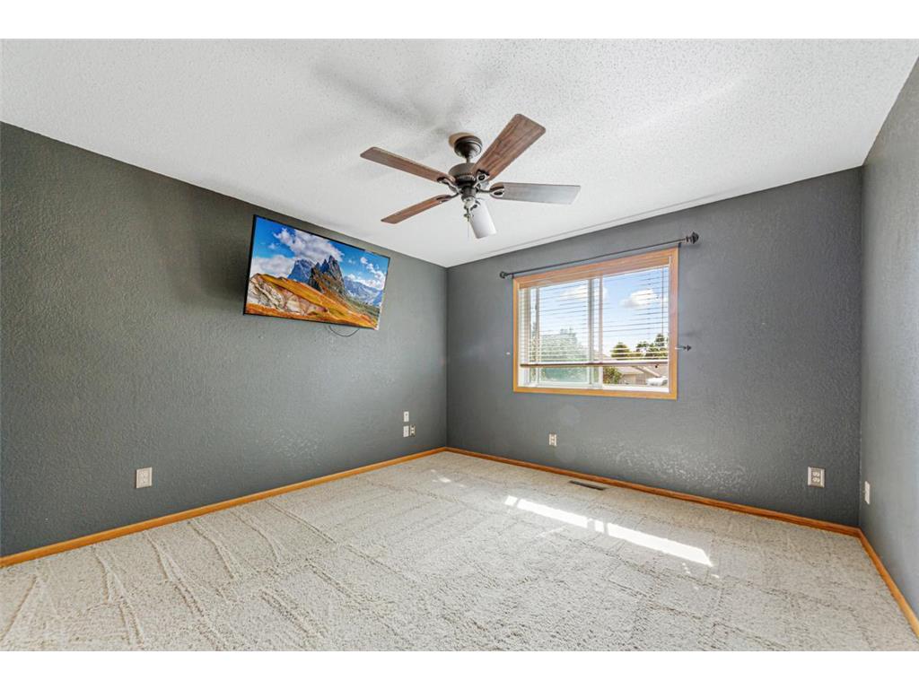 885 Lee Street NE Owatonna MN 55060 6794393 image12