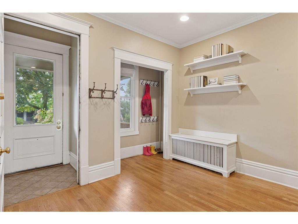 885 Linwood Avenue Saint Paul MN 55105 7023454 image11