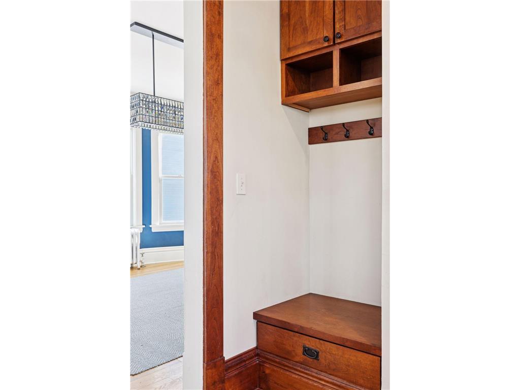 885 Linwood Avenue Saint Paul MN 55105 7023454 image24