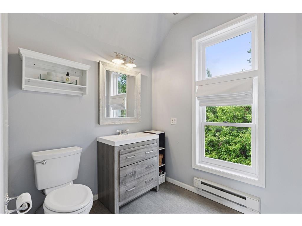 885 Linwood Avenue Saint Paul MN 55105 7023454 image56