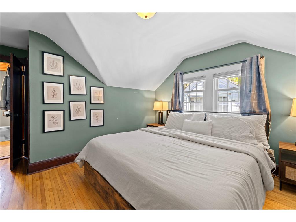 885 Portland Avenue Saint Paul MN 55104 7072595 image25