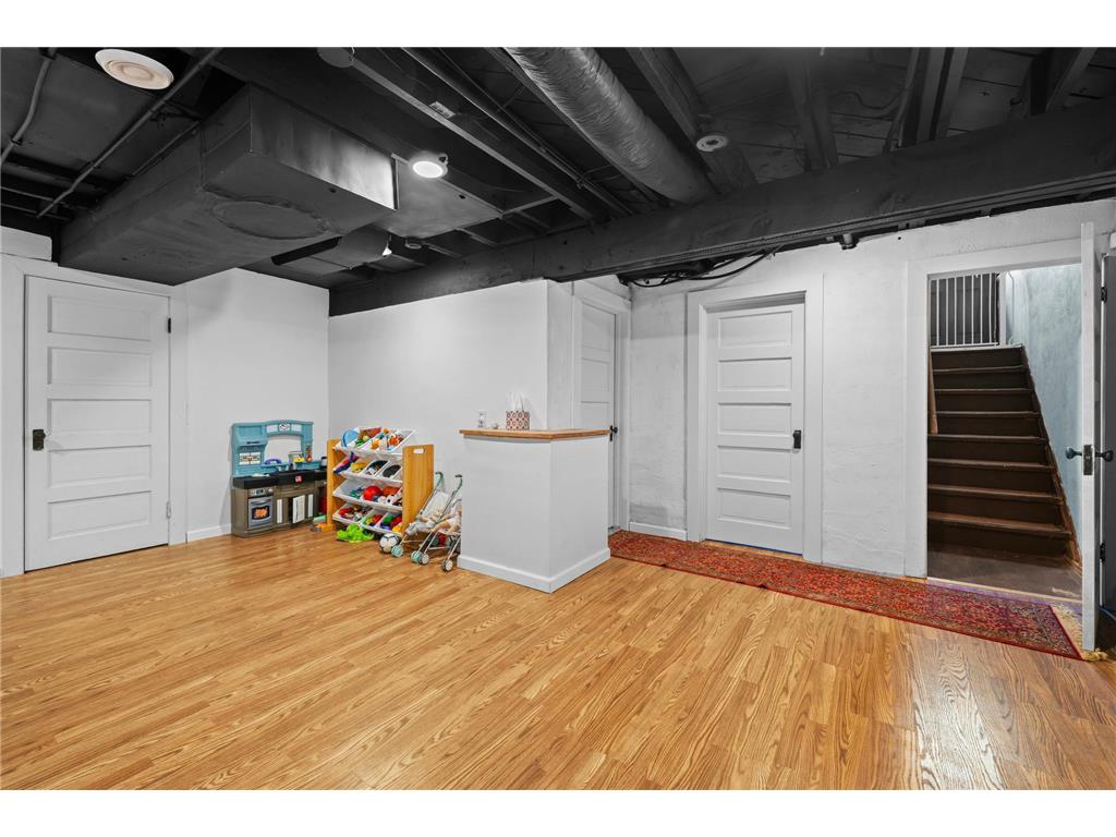 885 Portland Avenue Saint Paul MN 55104 7072595 image34