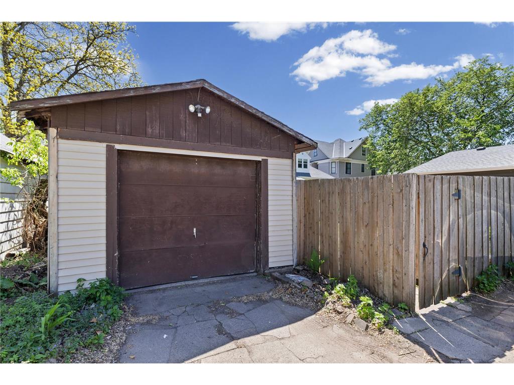 885 Portland Avenue Saint Paul MN 55104 7072595 image37