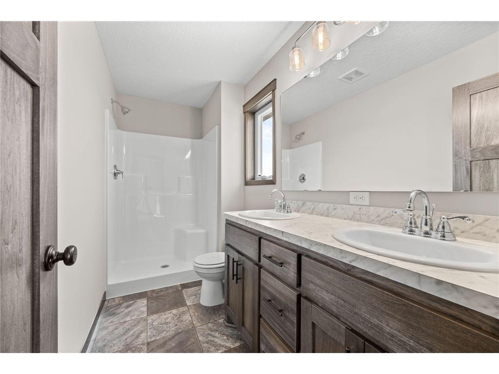 885 Watertown Avenue Delano MN 55328 7021996 image10