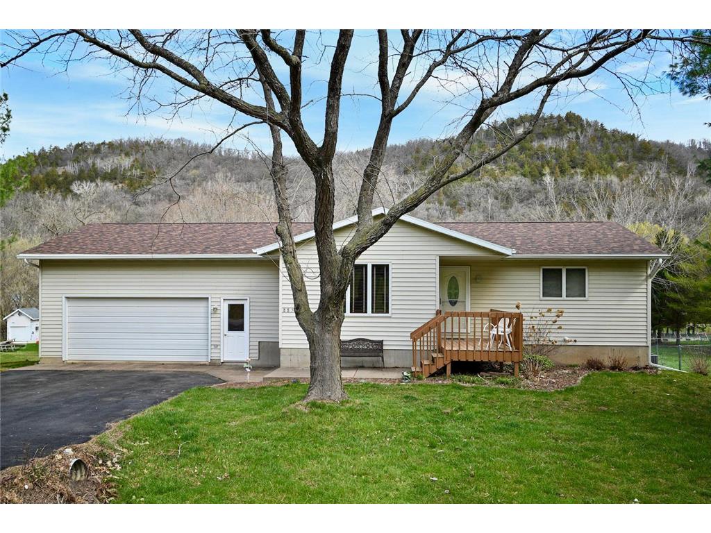 8850 E 9th Street Stockton MN 55987 6519946 image1