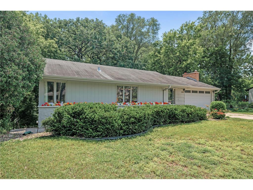 8851 W 31st Street Saint Louis Park MN 55426 6561348 image1