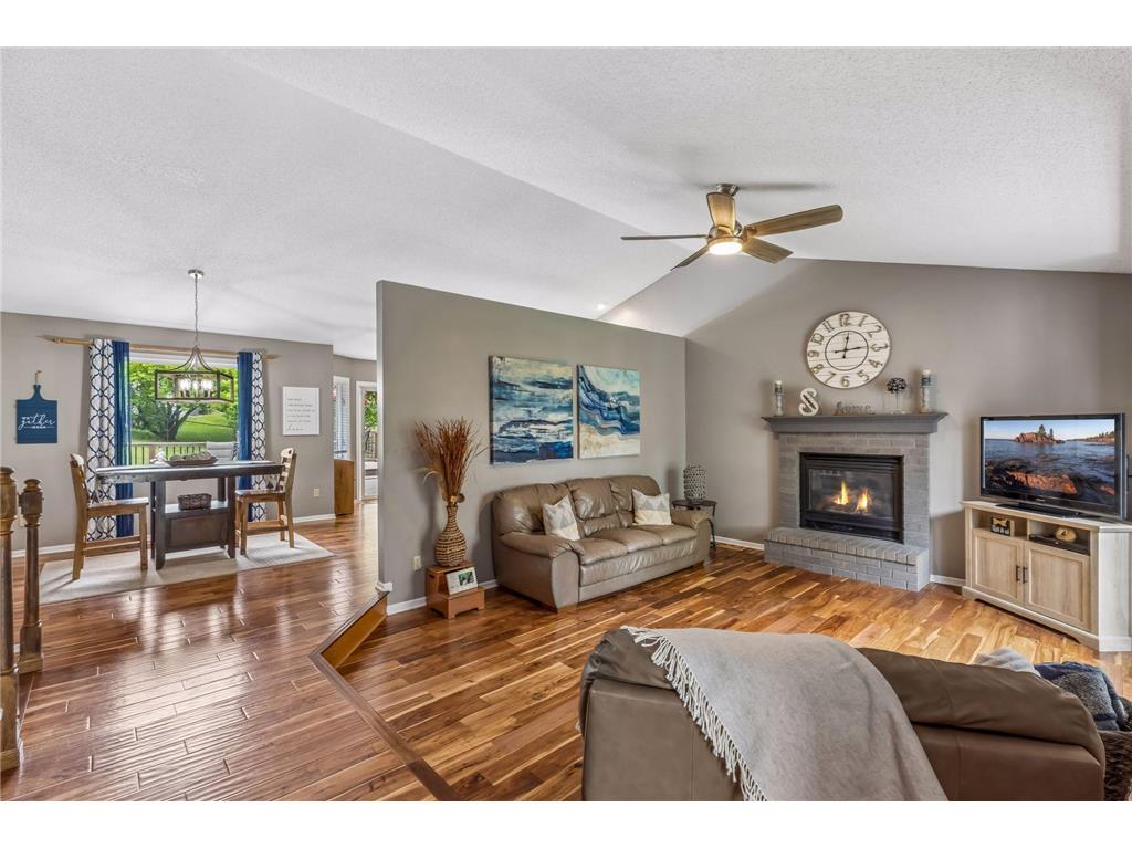 8852 Rainier Drive Woodbury MN 55125 7038771 image4