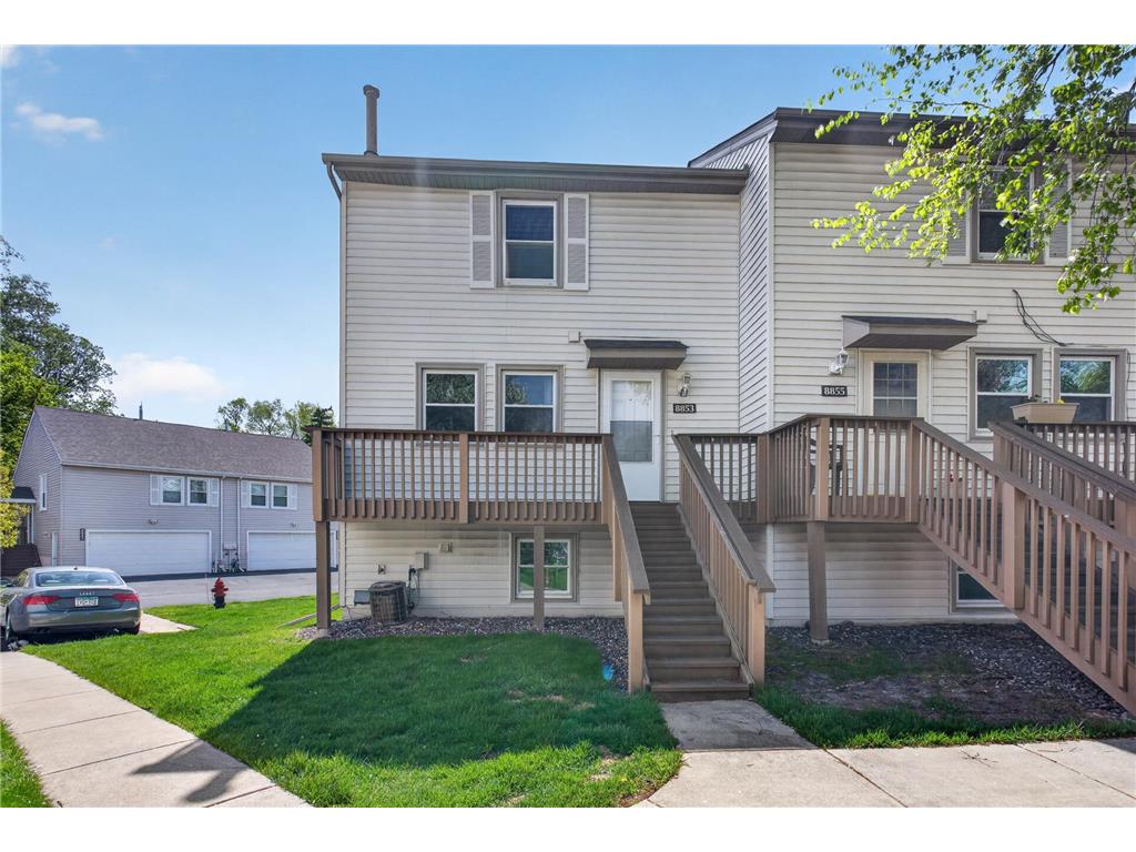 8853 42nd Avenue N New Hope MN 55427 7074446 image8