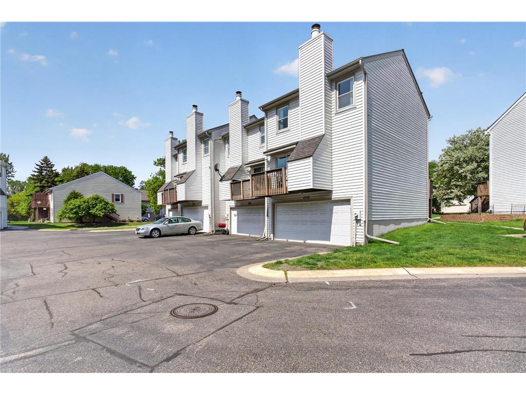 8853 42nd Avenue N New Hope MN 55427 7074446 image9