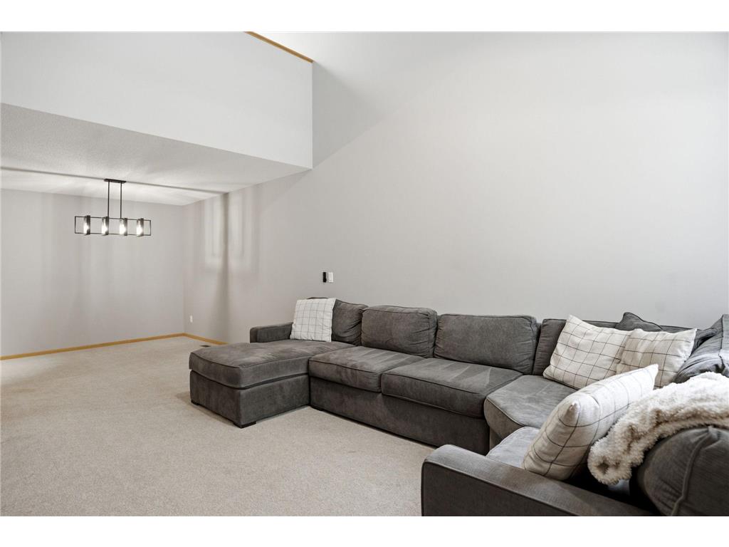8854 Spring Lane Woodbury MN 55125 7095324 image10