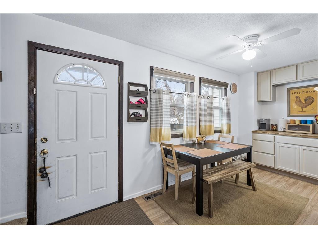 8857 42nd Avenue N New Hope MN 55427 6818365 image2