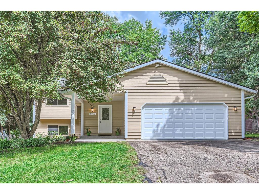 8858 212th Street N Forest Lake MN 55025 6588633 image1