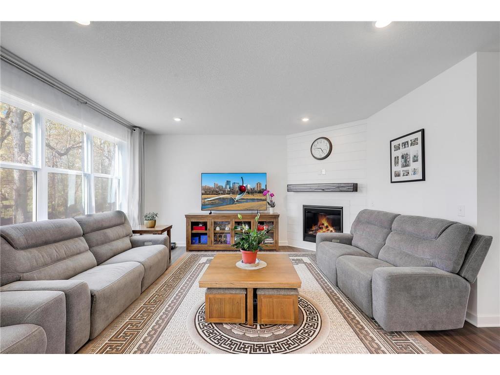 8859 Foust Lane Rockford MN 55373 7066998 image10