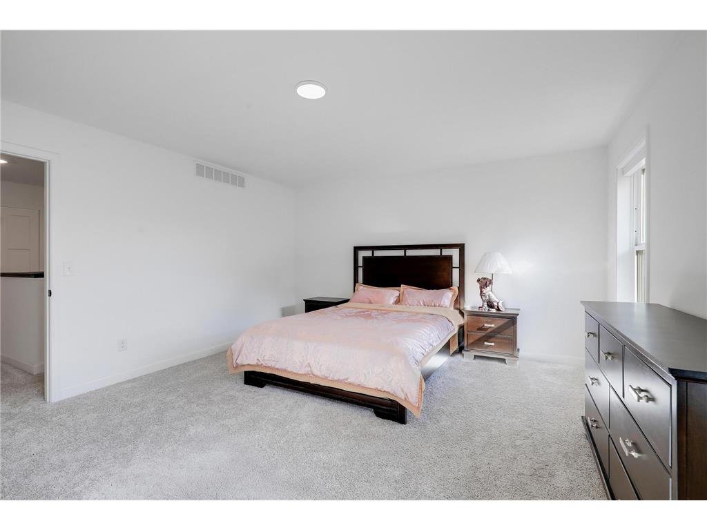 8859 Foust Lane Rockford MN 55373 7066998 image37
