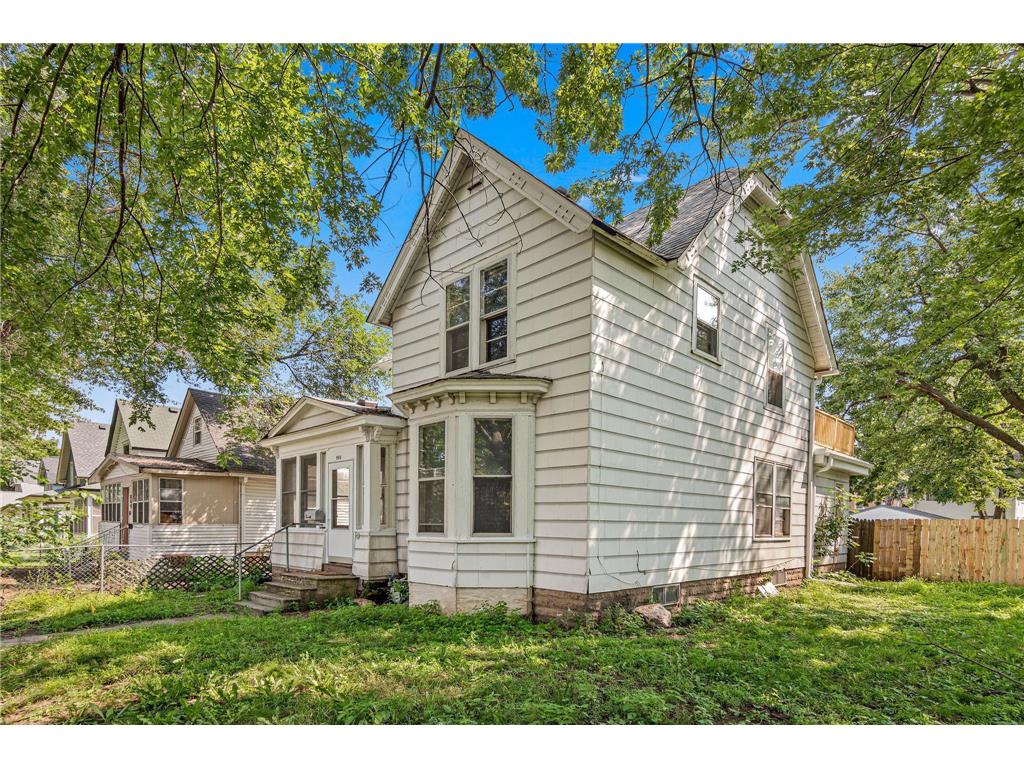 886 Edmund Avenue Saint Paul MN 55104 6772066 image1