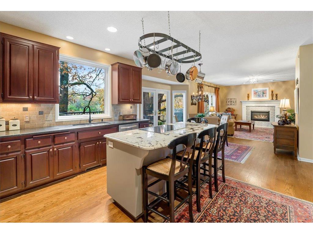 886 Hyland Court Eagan MN 55123 6462527 image1