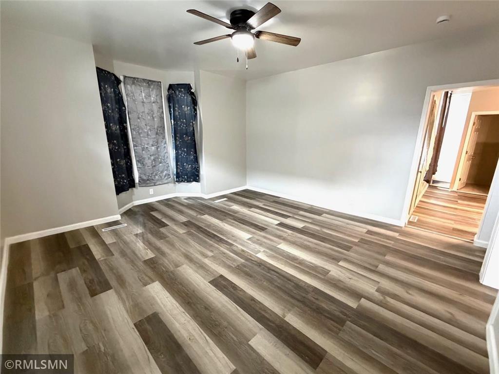 886 Johnson Parkway Saint Paul MN 55106 7071655 image7