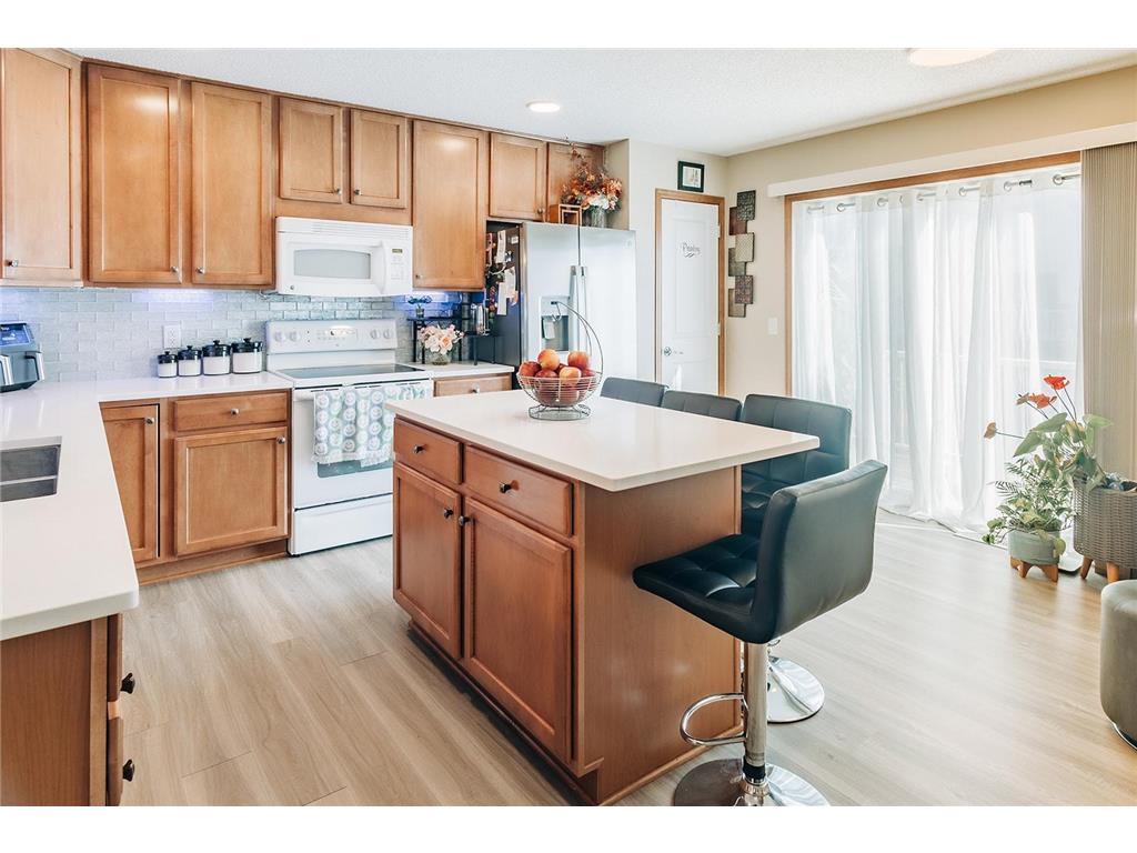 886 Ledgestone Drive Mahtomedi MN 55115 6621510 image1