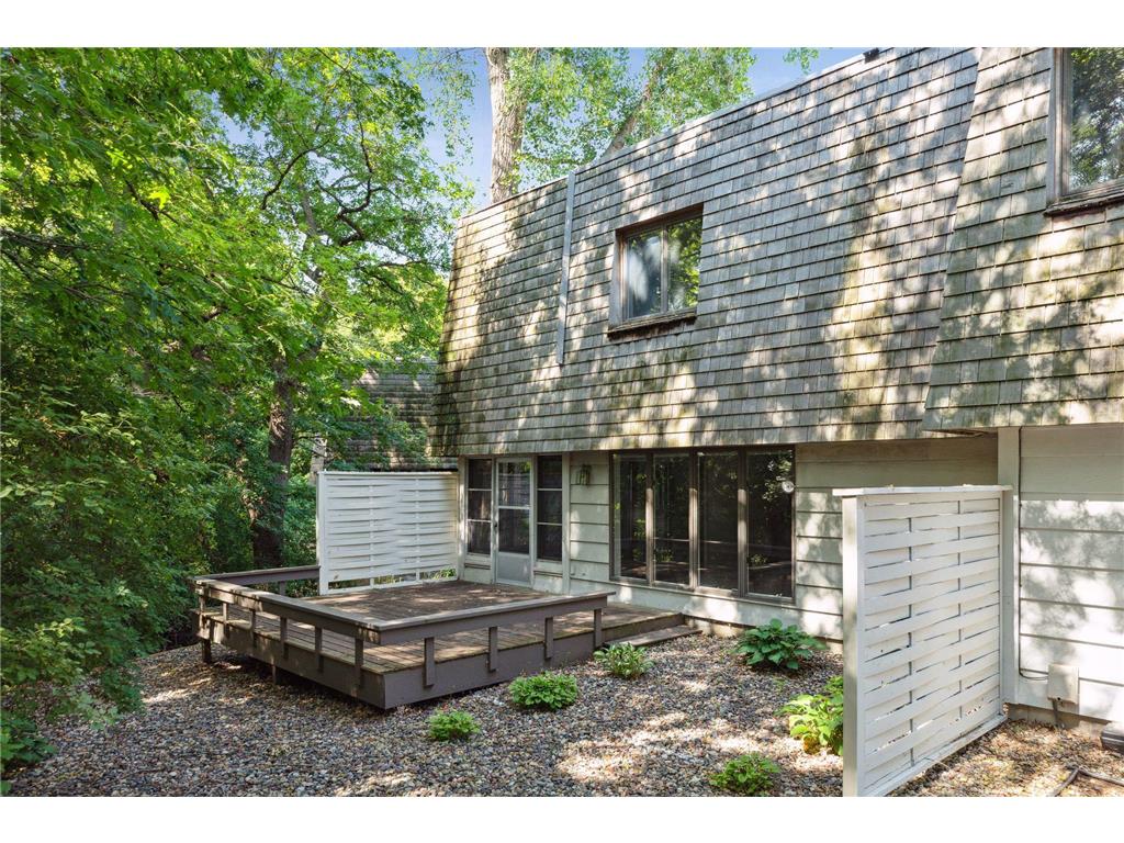 886 Marie Avenue W Mendota Heights MN 55118 6387933 image1