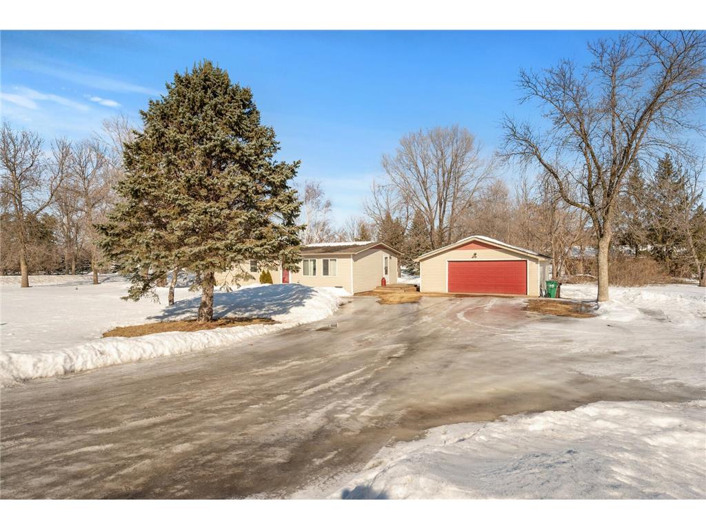 8866 Darlington Avenue NE Monticello MN 55362 6334799 image1