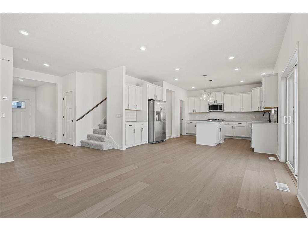 8866 Periwinkle Boulevard Woodbury MN 55129 7020934 image10