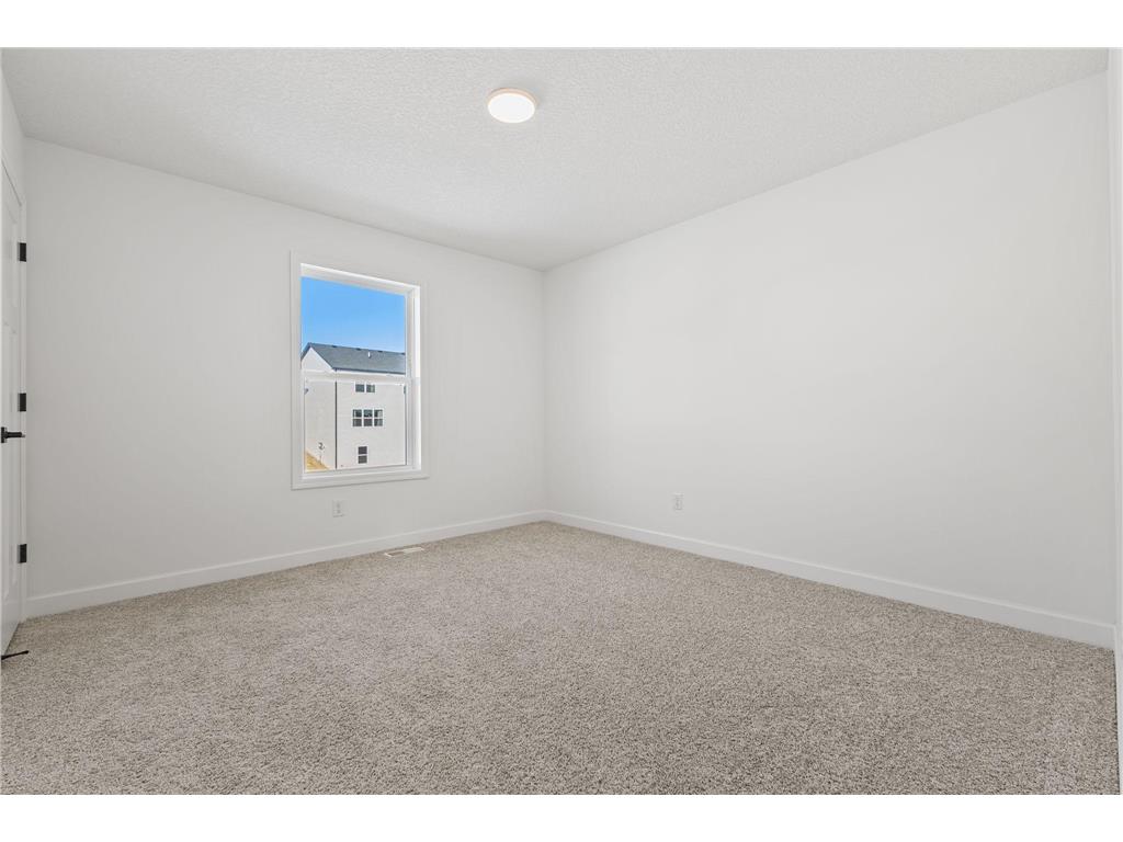 8866 Periwinkle Boulevard Woodbury MN 55129 7020934 image23