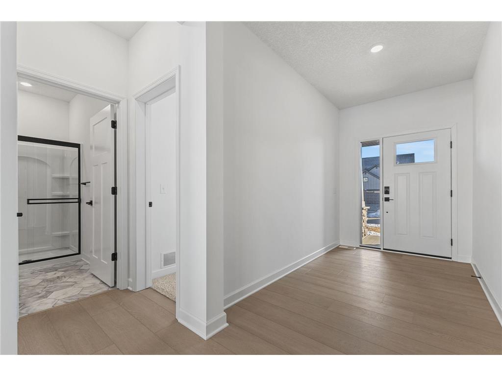 8866 Periwinkle Boulevard Woodbury MN 55129 7020934 image5