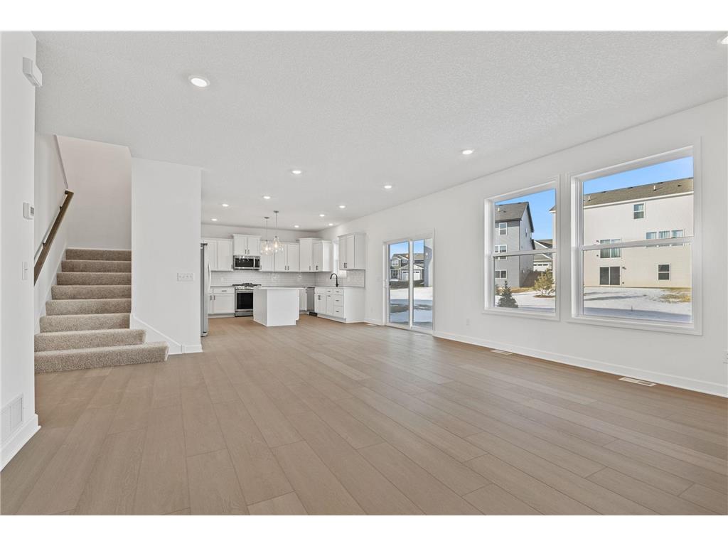 8866 Periwinkle Boulevard Woodbury MN 55129 7020934 image6