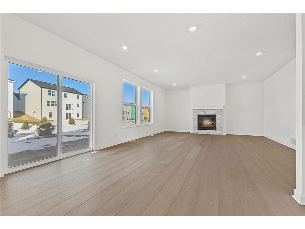 8866 Periwinkle Boulevard Woodbury MN 55129 7020934 image7