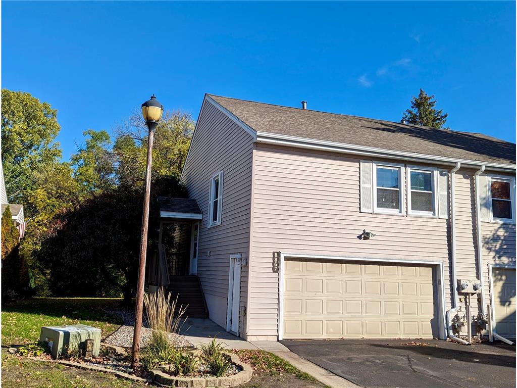 8867 42nd Avenue N New Hope MN 55427 6447648 image1
