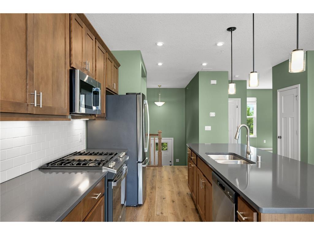 887 Roselyn Drive Victoria MN 55386 7091008 image8