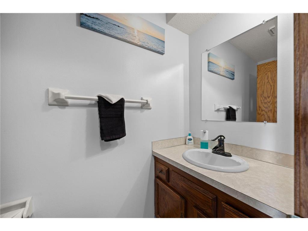 8877 42nd Avenue N New Hope MN 55427 7066358 image15