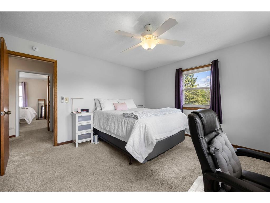 8877 42nd Avenue N New Hope MN 55427 7066358 image16
