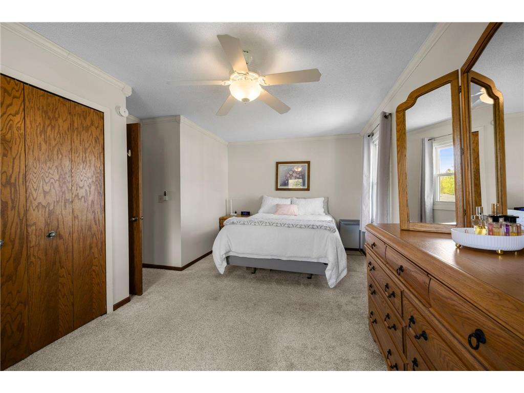 8877 42nd Avenue N New Hope MN 55427 7066358 image21