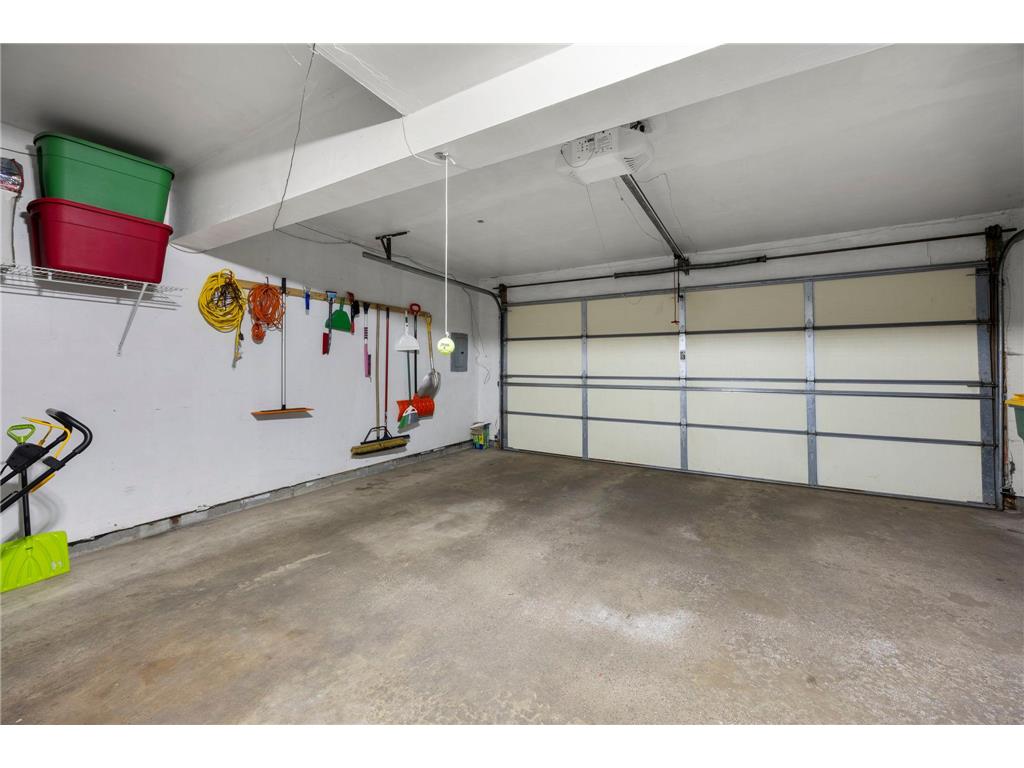 8877 42nd Avenue N New Hope MN 55427 7066358 image24