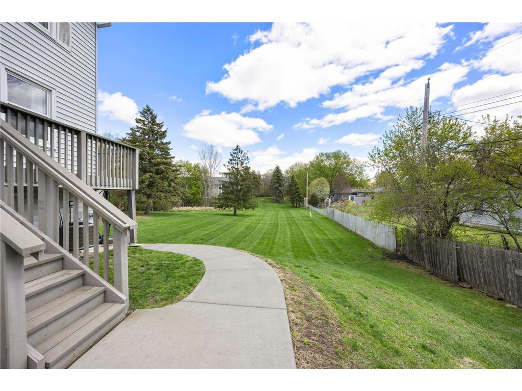 8877 42nd Avenue N New Hope MN 55427 7066358 image6