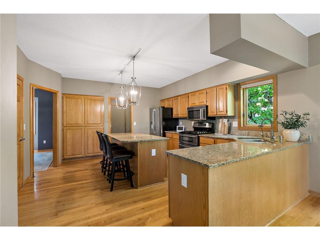 8879 Sylvan Ridge Eden Prairie MN 55347 7081204 image13
