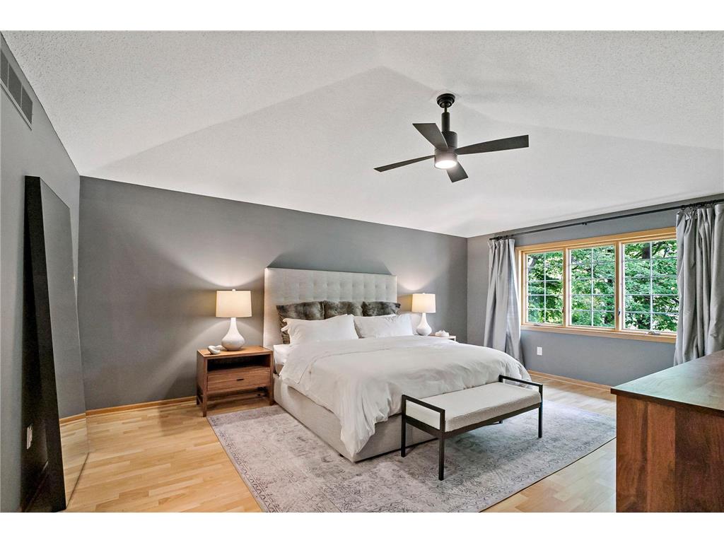 8879 Sylvan Ridge Eden Prairie MN 55347 7081204 image23