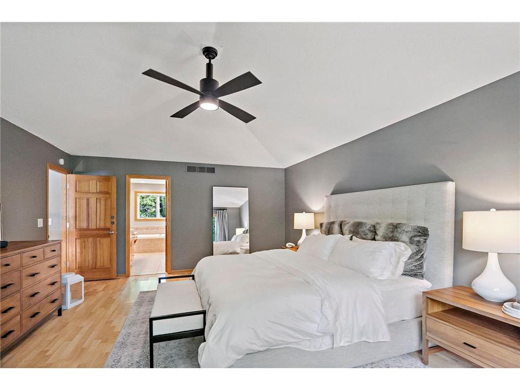 8879 Sylvan Ridge Eden Prairie MN 55347 7081204 image24